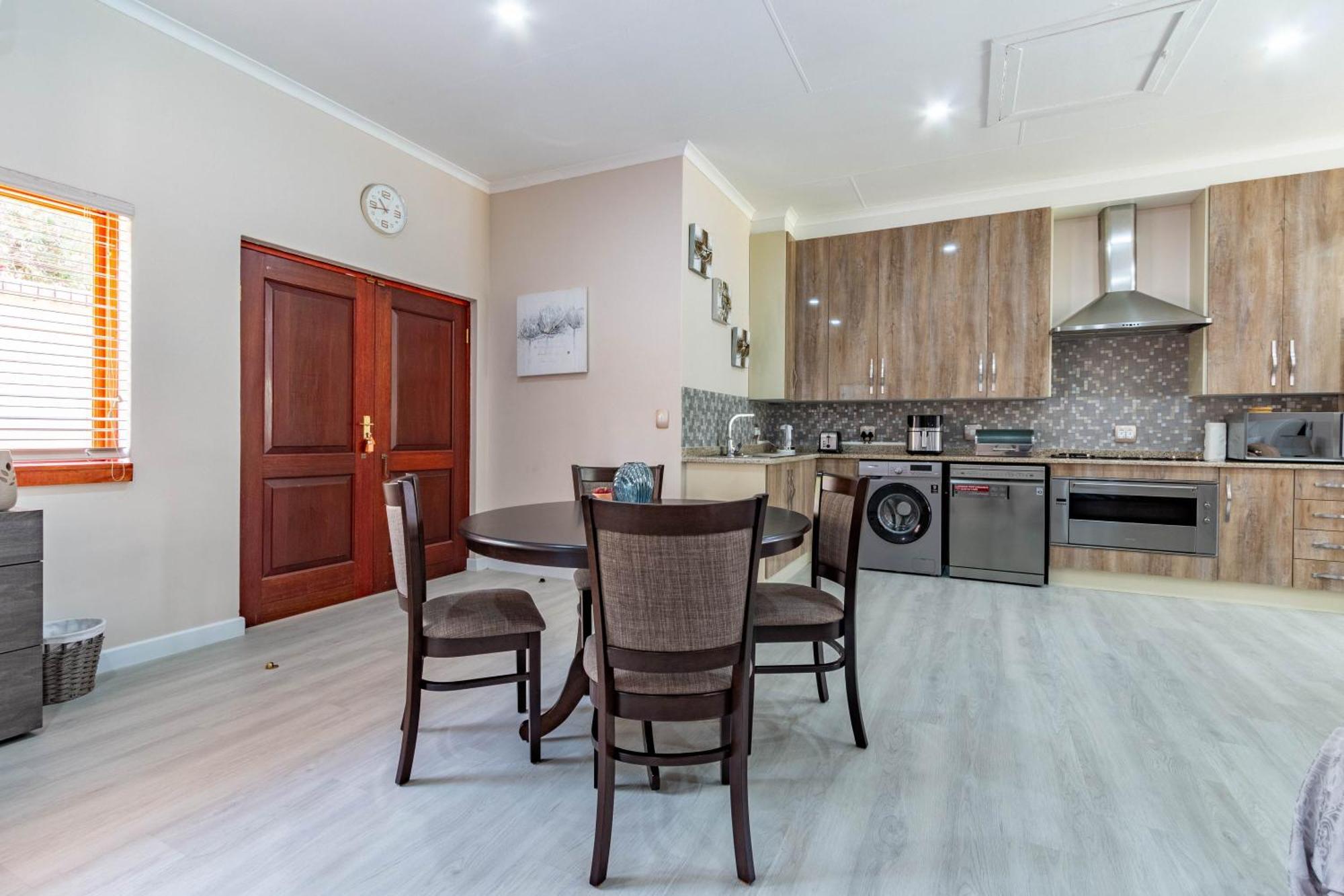 Rsa Lodge بينوني المظهر الخارجي الصورة