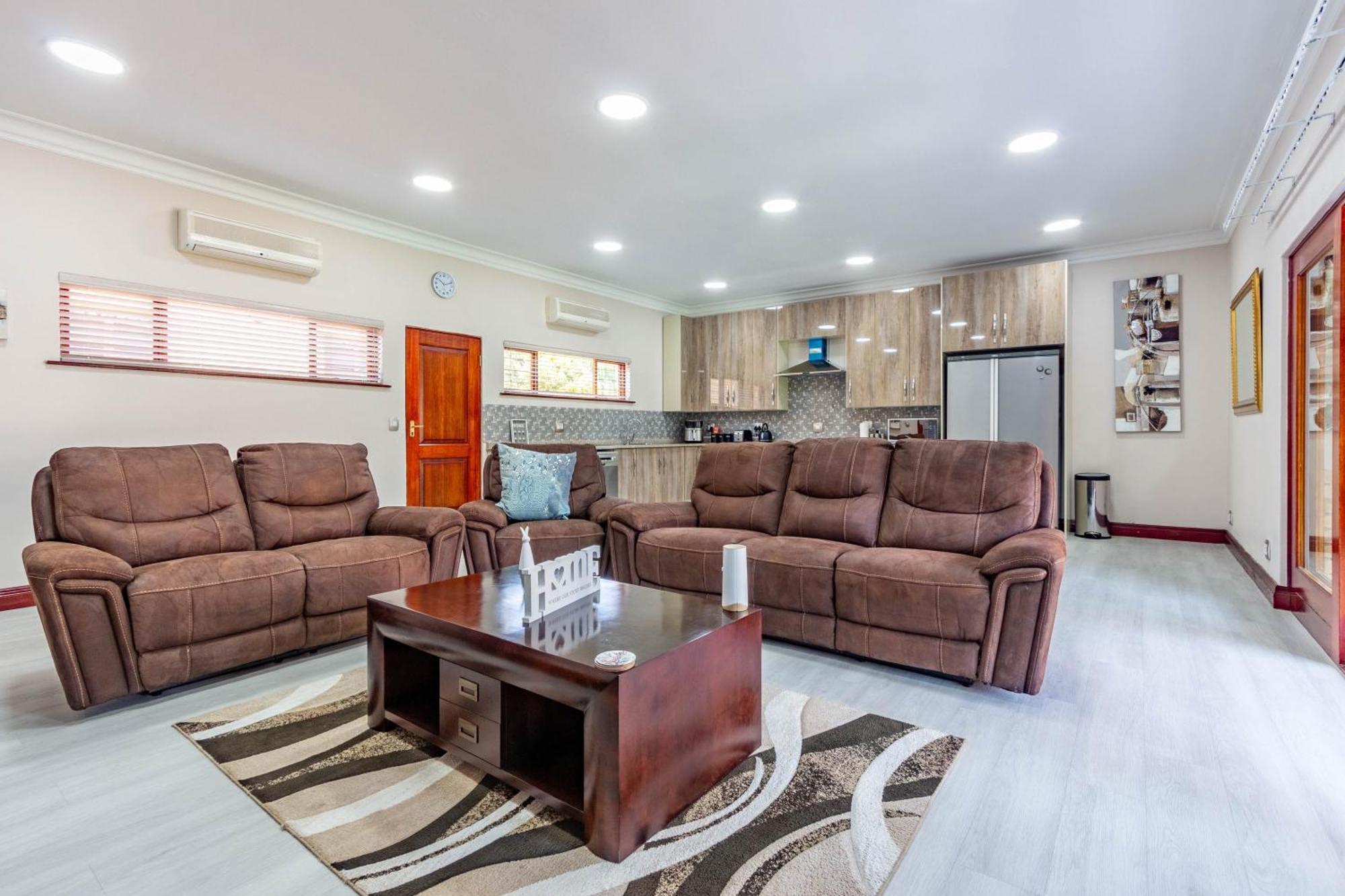 Rsa Lodge بينوني المظهر الخارجي الصورة